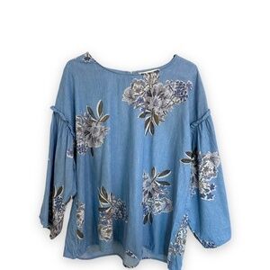 Crimson in Grace Floral Boho Chambray Top, Size Large